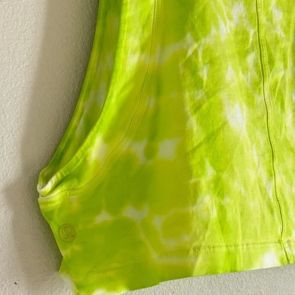 Lululemon All Yours Crop Tank Size 8 Marmoleado Tie Dye Eccentric Lime  S-2